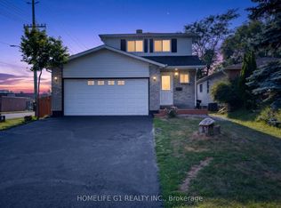 2 Fletcher Dr, Barrie, ON L4M5S1