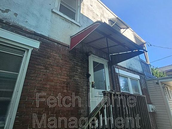2nd image of 2534 Derry St #2