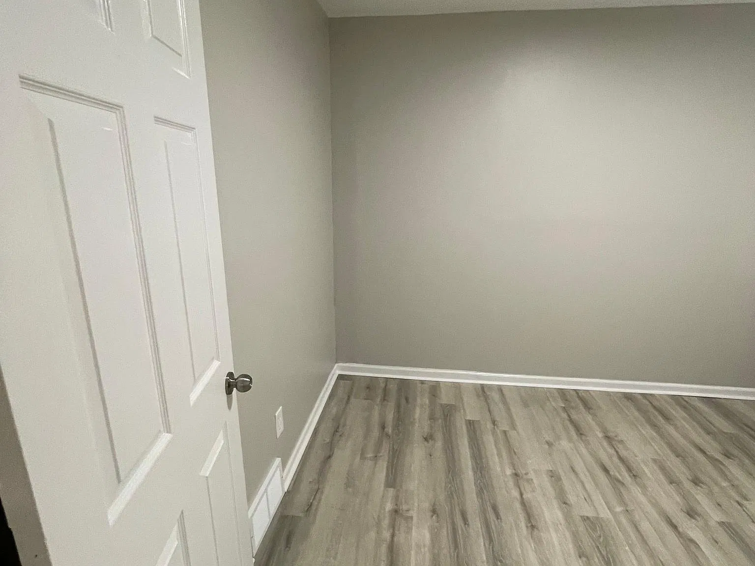 3 bed, 984 sqft, $1,450 — Photo 3