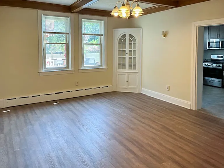 822 S Duke St — Photo 10