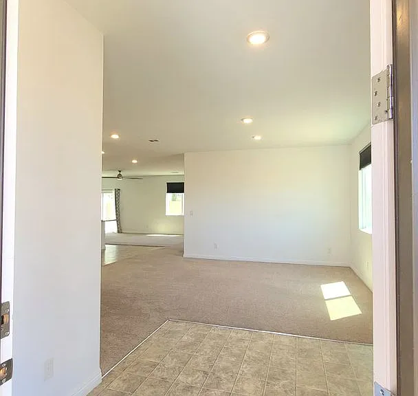 3807 E Summit Ave — Photo 6