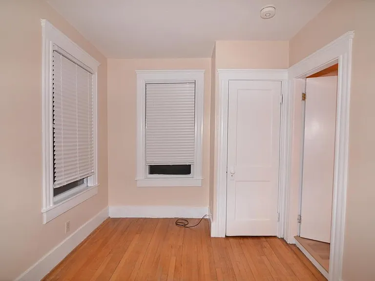 12 Wentworth St #1 — Photo 5