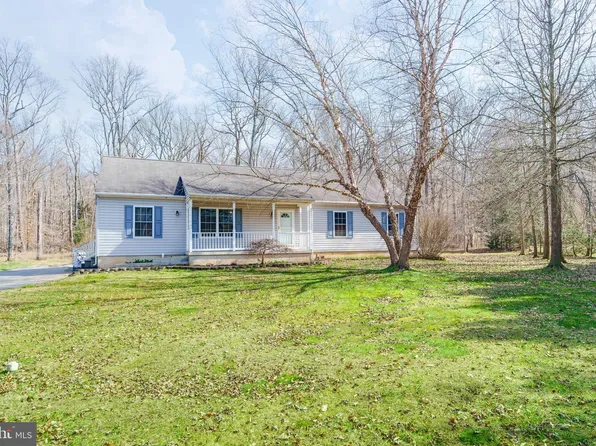 100 Woodside Dr, Chesapeake City, MD 21915