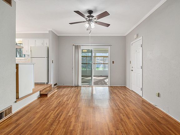 4th image of 1506 Cantondale Ln