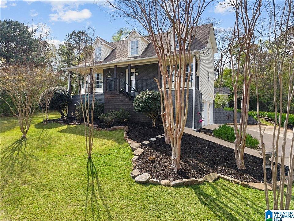 1st image of 8821 Clubhouse Cir