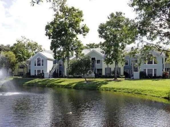 1000 Crystal Way APT L, Delray Beach, FL 33444