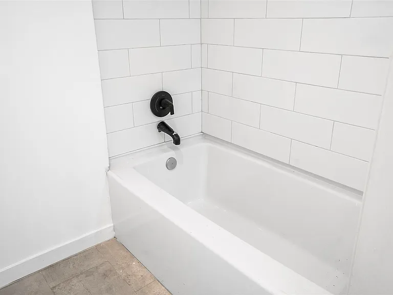 12110 Nova Dr — Photo 15