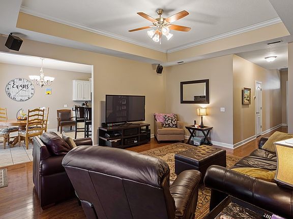 5th image of 102 Mooresboro Ct