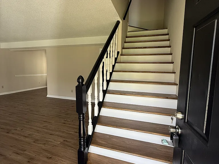 8611 Leatherwood Trl — Photo 7