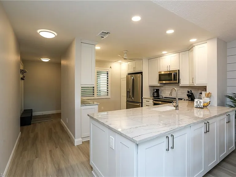 5733 Deauville Cir #G308 — Photo 31