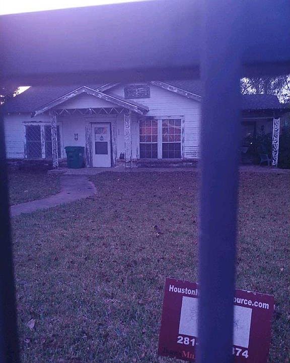 1st image of 406 S College Ave