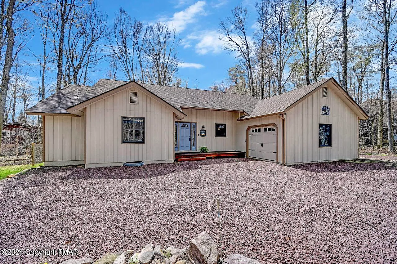 312 Gross Dr photo 1
