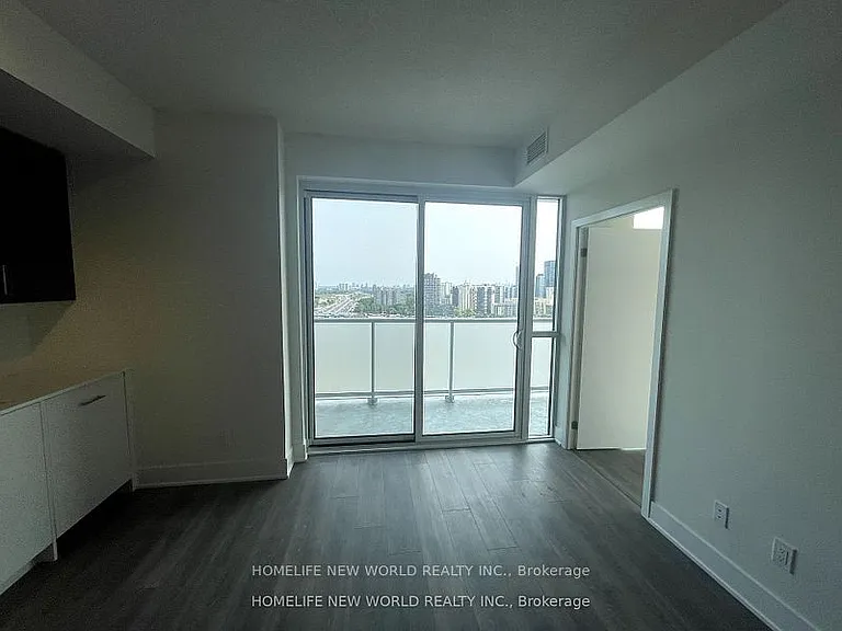 188 Fairview Mall Dr #1915 — Photo 9