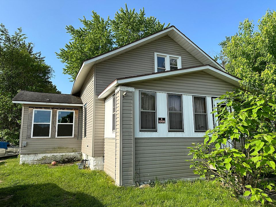 1st image of 696 Highland Ave