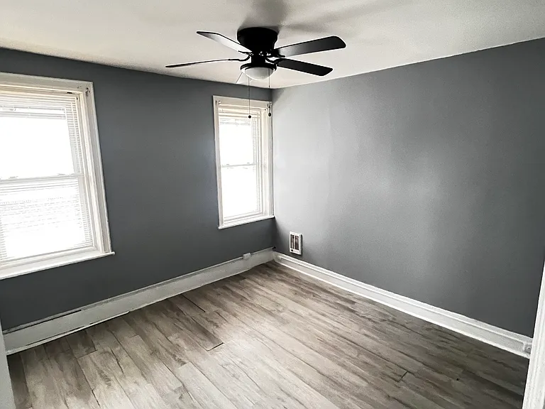 211 S 53rd St #2 — Photo 8