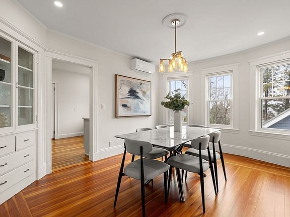 5th image of 37 Fountain Rd #2