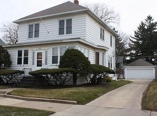 1727 N Main St, Racine, WI 53402