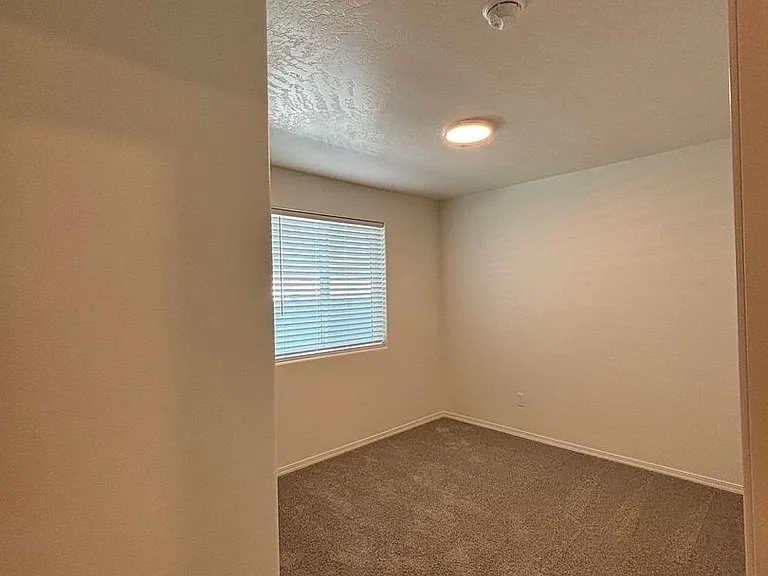 3690 S Quay St — Photo 6