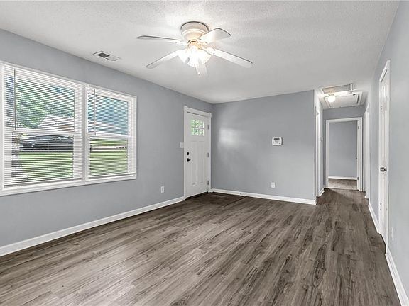 5th image of 6011 Freeman Ave