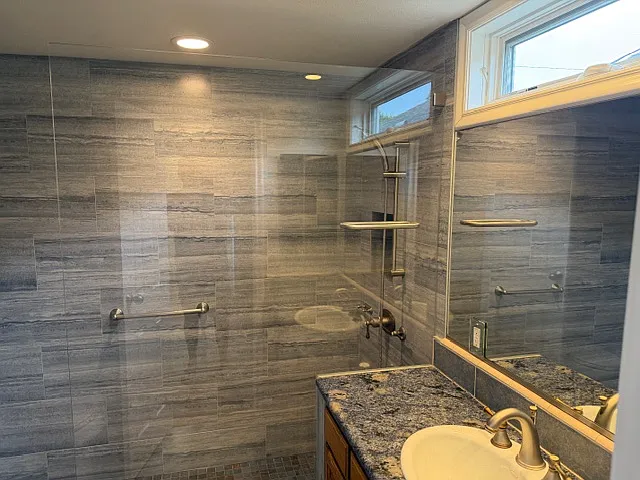302 N Gertruda Ave — Photo 16