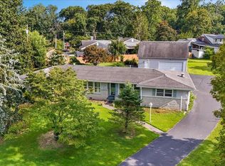 1315 Lynnwood Dr, Johnson City, TN 37601