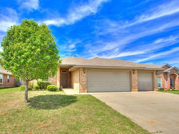 2nd image of 12709 Quaker Dr