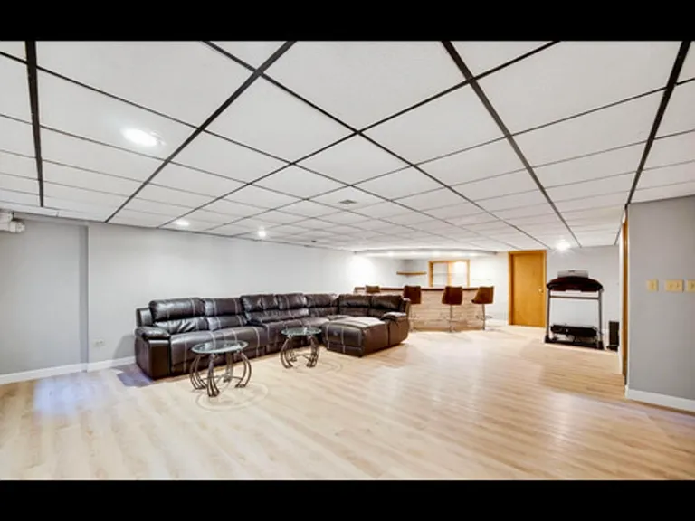 14926 Wilco Dr — Photo 29