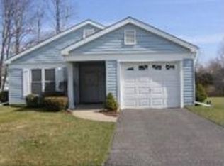 458 Summerwood Ct, Ridge, NY 11961