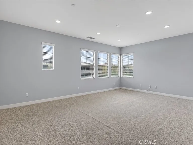 755 E Orange Blossom Way — Photo 42