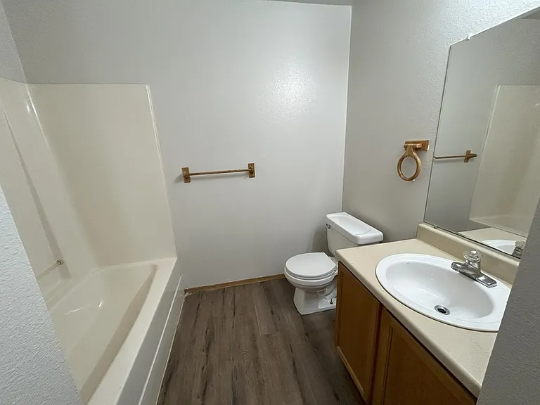 1635 W Neptune St #5 — Photo 6