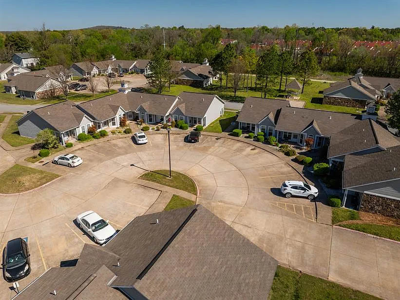 55+ Mill Creek Apartments — Photo 4