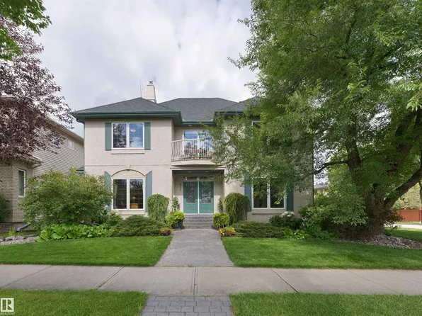 202 Saskatchewan Dr S, Edmonton, AB T6G 2A4