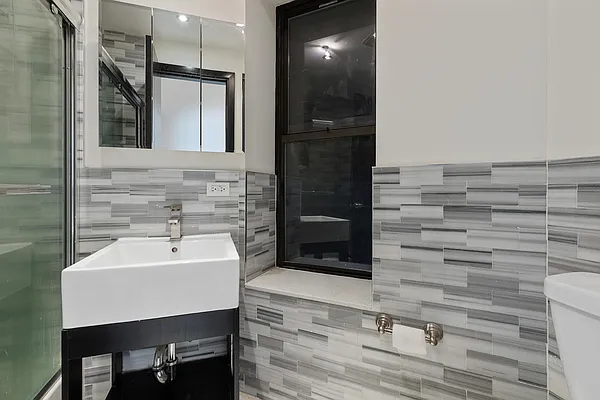 Rented by MNS | media 24