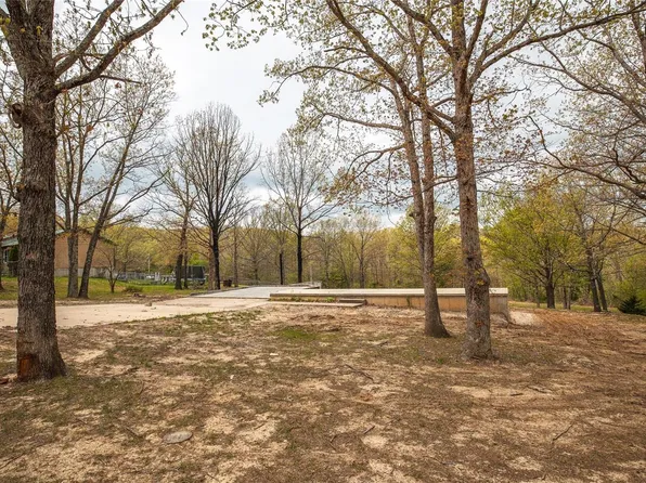 21075 Hemingway Ln, Saint Robert, MO 65584
