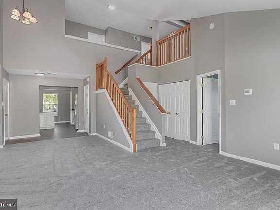 4th image of 6510 Terrace Ct