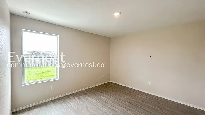 2741 Green Finch — Photo 8