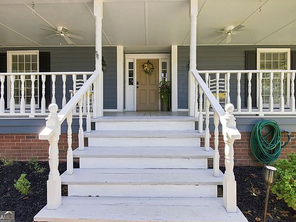 5th image of 108 E Creekview Dr SW