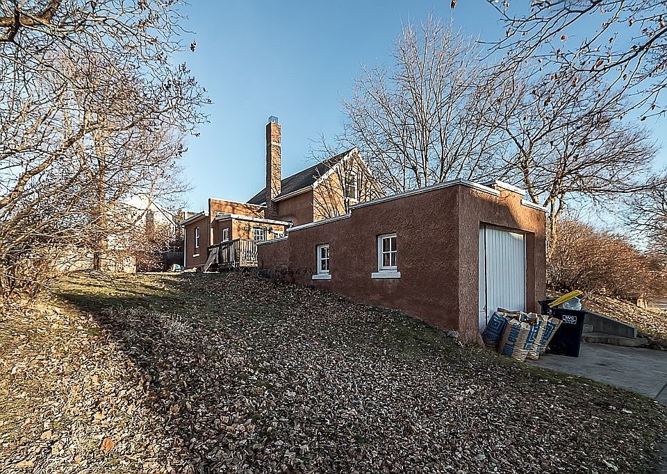 1026 Center St, New Ulm, MN 56073 Zillow