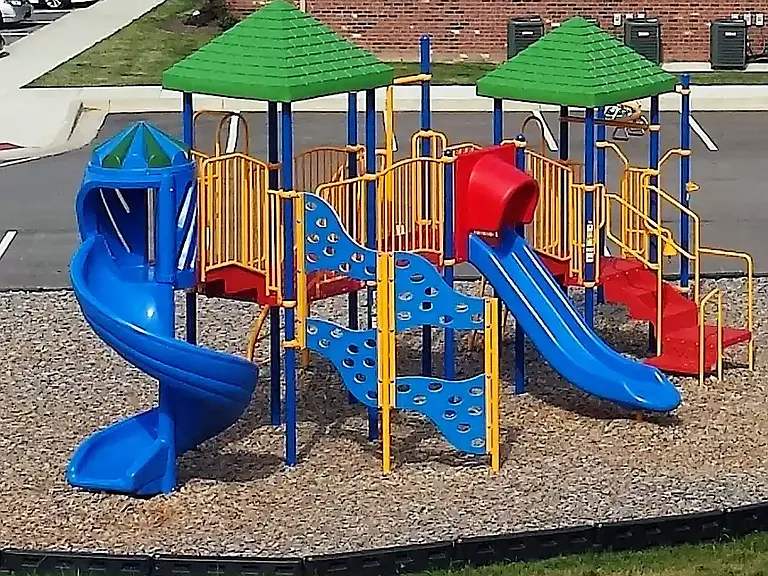 Shelby Oaks Apartments — Photo 32