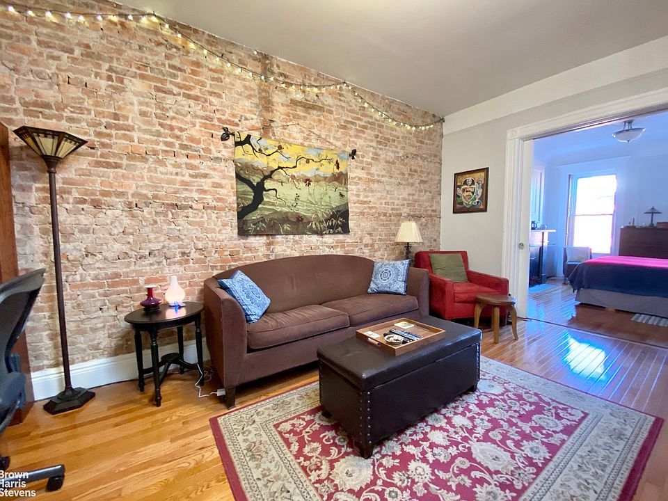 1st image of 698 Degraw St #3