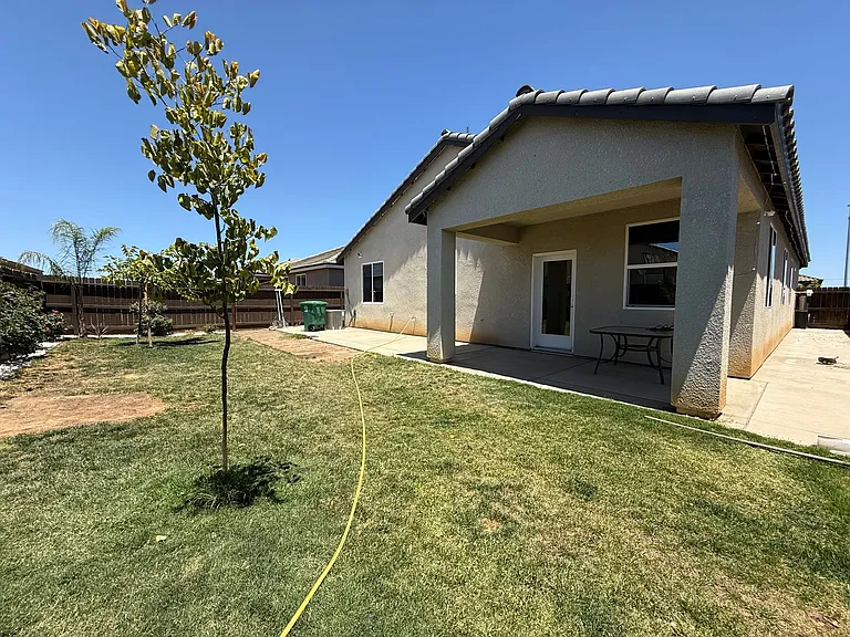 1243 Bristlecone Dr — Photo 15