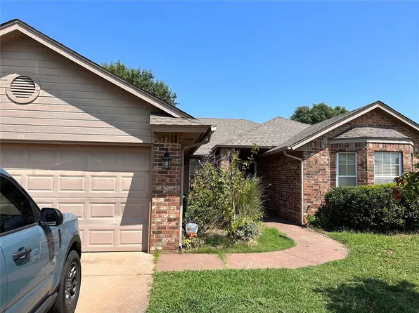 1801 Brittany Ln, Edmond, OK 73003