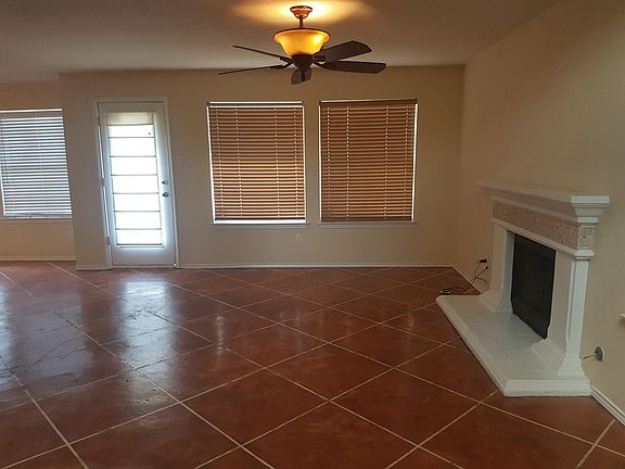 2nd image of 1100 Tetbury Ln