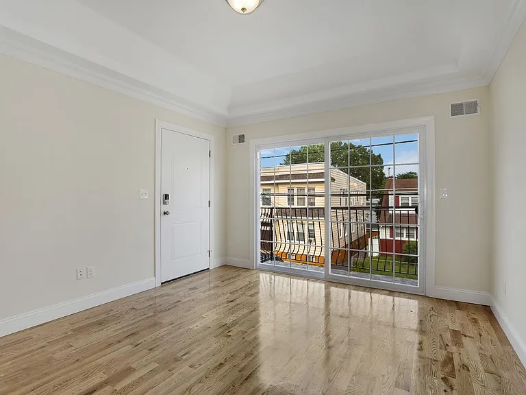 109 Palm St #2 — Photo 4
