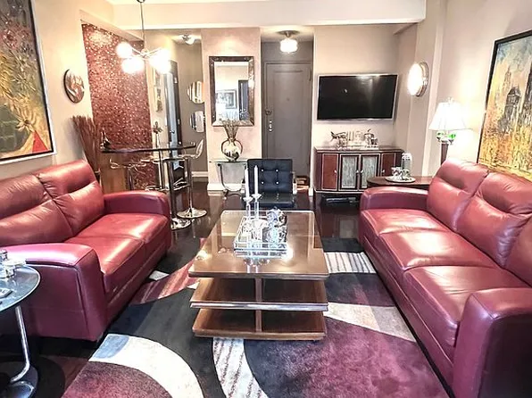 50 E 8th St APT 6P, New York, NY 10003