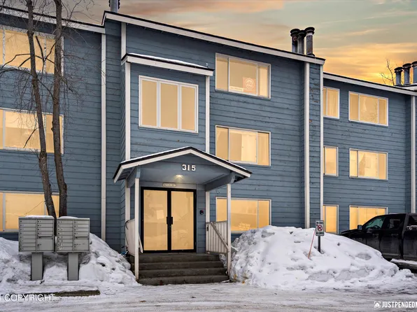 315 Krane Dr Unit 11, Anchorage, AK 99504