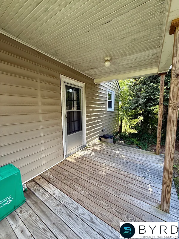 2 bed, 1.0 bath, 775 sqft, $1,400 — Photo 3