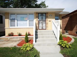 12416 S Racine Ave, Calumet Park, IL 60827