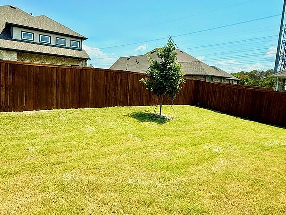 4th image of 6514 Elaine Ct