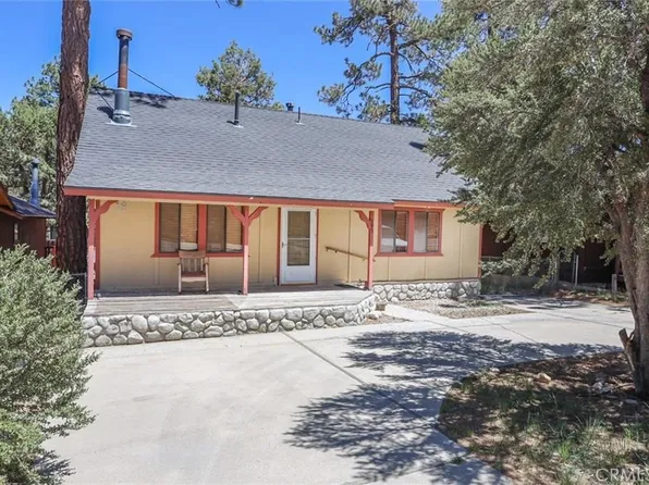 593 Wabash Ln, Sugarloaf, CA 92386